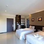 Chateau De Sukhumvit
